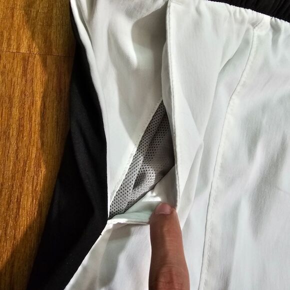 The North Face Class V Shorts White & Black Color Block Split Men's Small S New - Picture 6 of 10